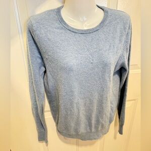 Quince 100% Mongolian cashmere crewneck sweater small